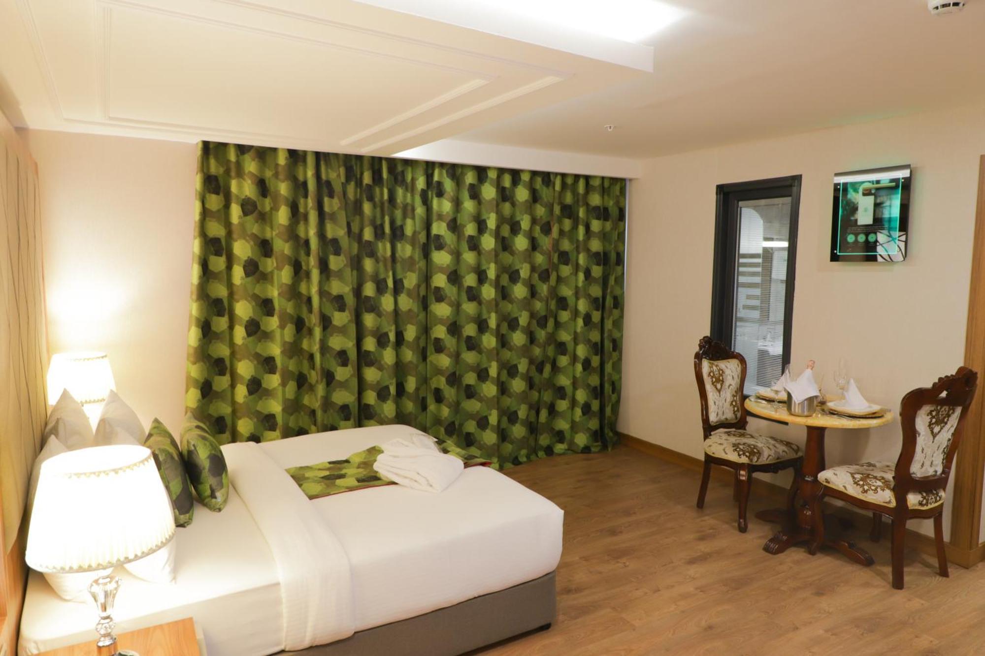United Hotel International Yaoundé Kültér fotó