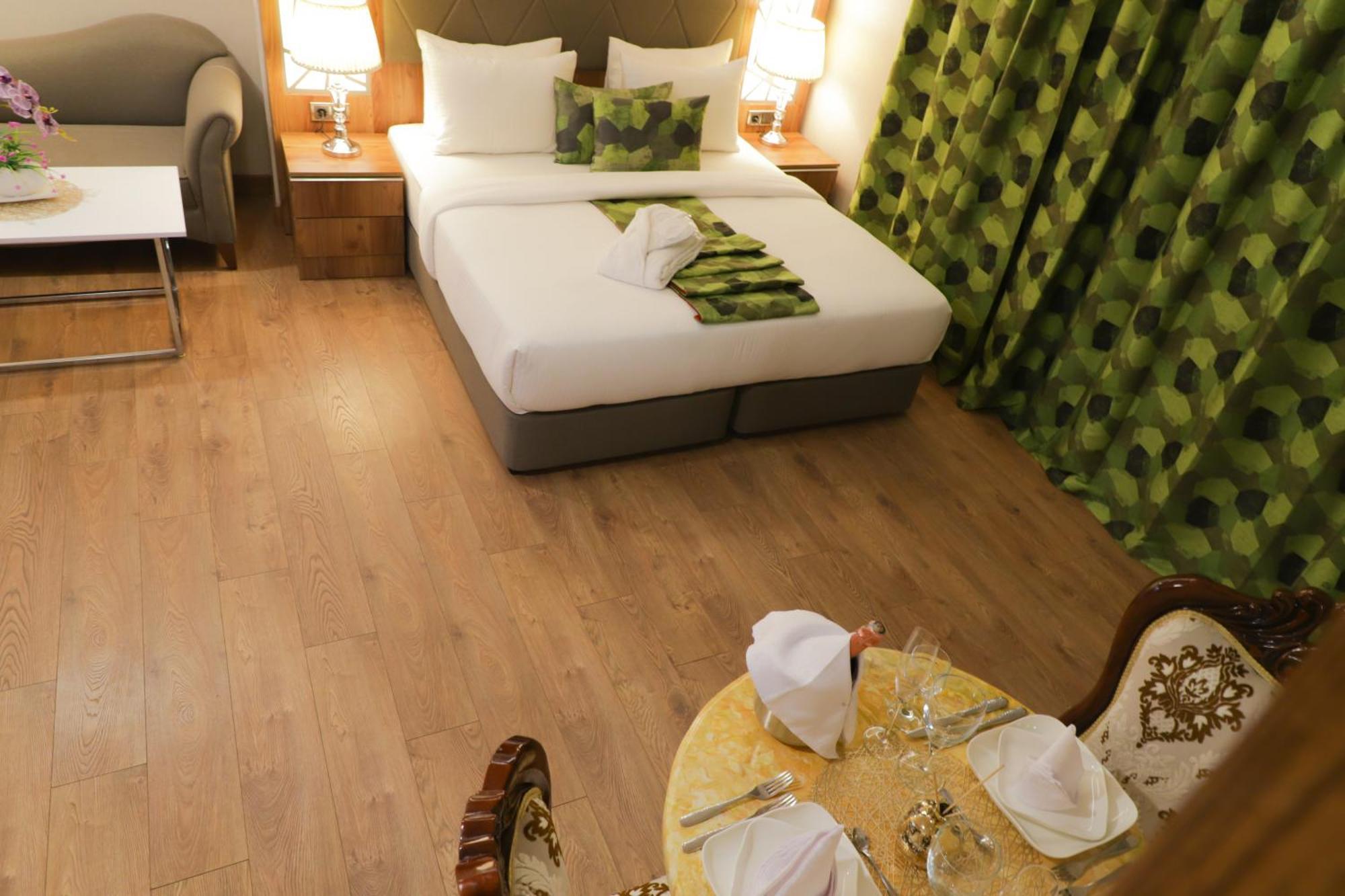 United Hotel International Yaoundé Kültér fotó